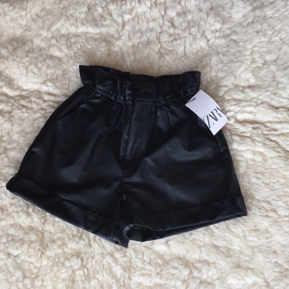 Zara girl leather shorts